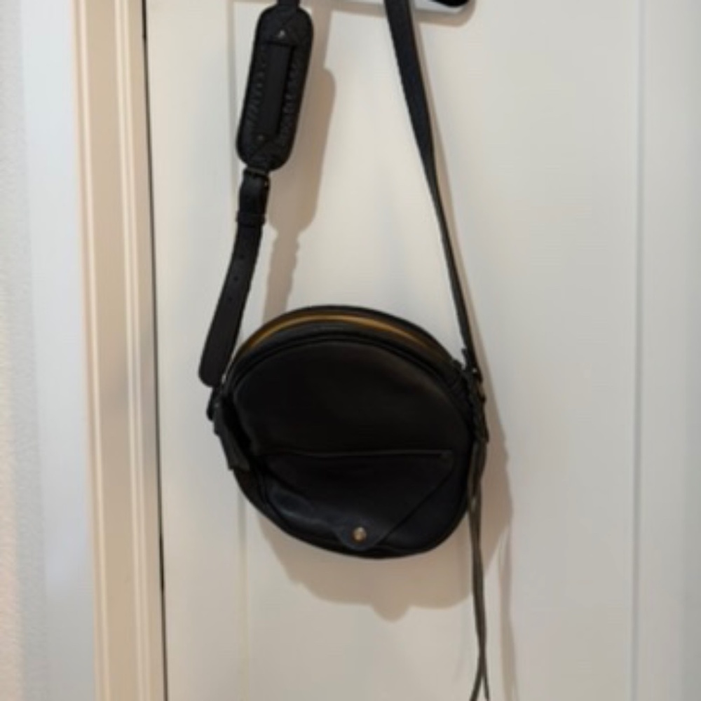 Parisian Black Circle Cross-Body Bag by Paul Marius